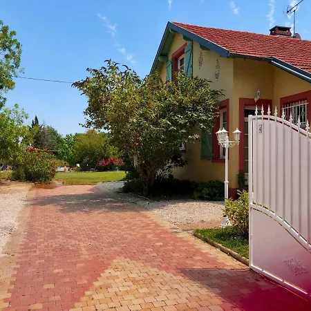 Βίλα De 3 Chambres Avec Piscine Privee Jacuzzi Et Jardin Clos A