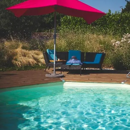 De 3 Chambres Avec Piscine Privee Jacuzzi Et Jardin Clos A