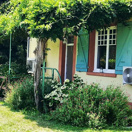 Βίλα De 3 Chambres Avec Piscine Privee Jacuzzi Et Jardin Clos A *