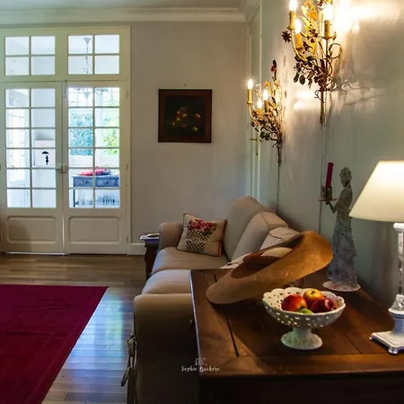 Βίλα De 3 Chambres Avec Piscine Privee Jacuzzi Et Jardin Clos A *