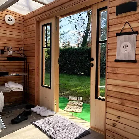 De 3 Chambres Avec Piscine Privee Jacuzzi Et Jardin Clos A Βίλα *