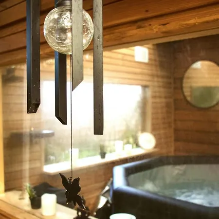De 3 Chambres Avec Piscine Privee Jacuzzi Et Jardin Clos A * Noé
